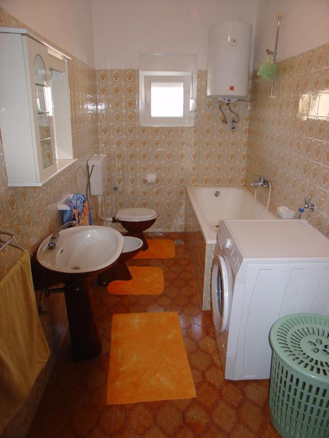 Apartment Tomy โตรกีร์ ห้อง รูปภาพ